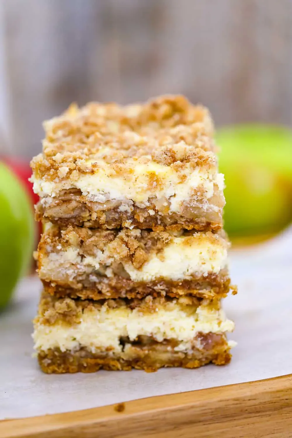 Amazing Apple Cream Cheese Dessert Bars Recipe