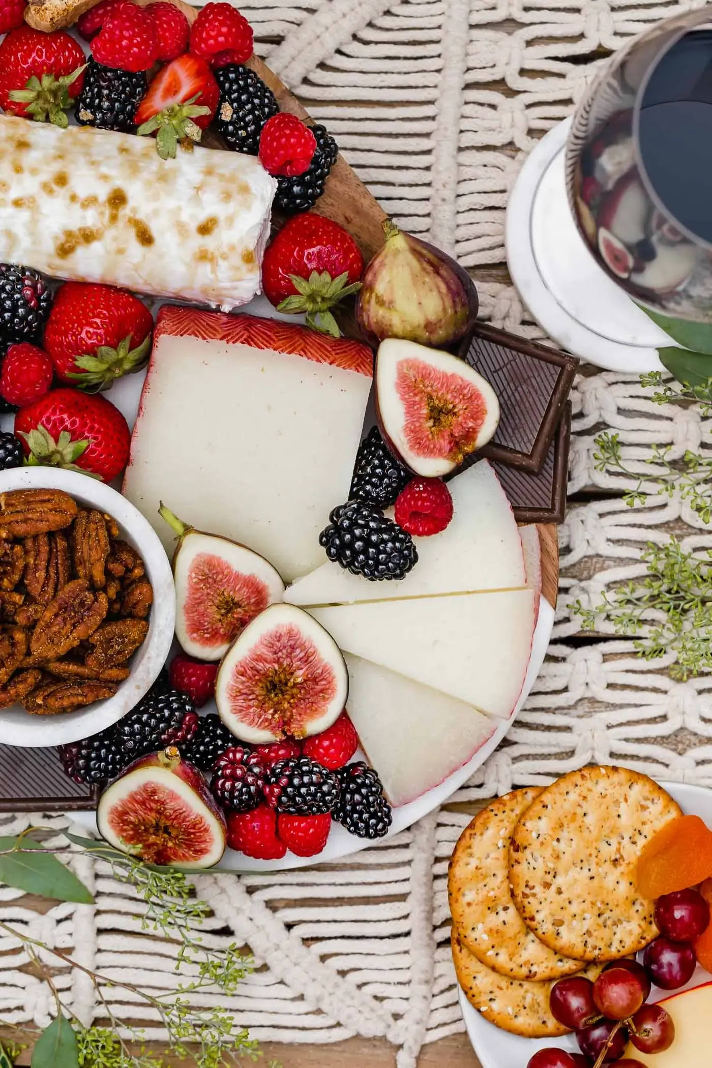 Simple Steps for a Stunning Cheese Dessert Board