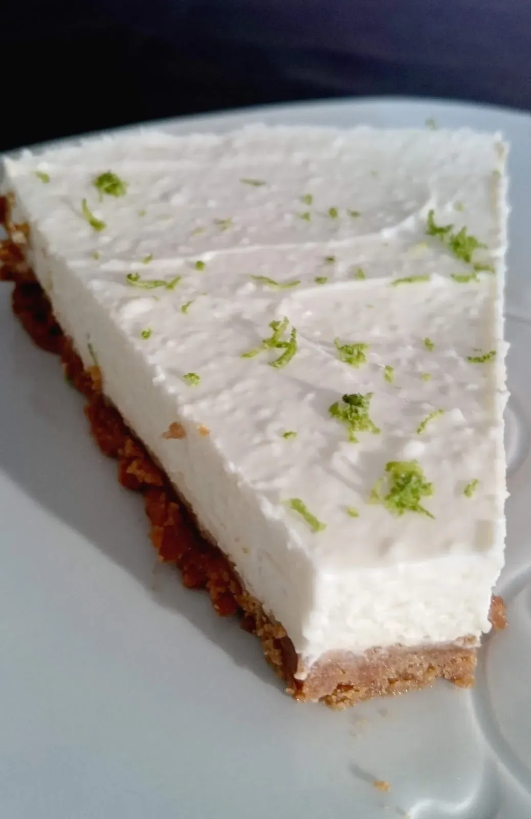 Crafting the Creamy Filling for Your Cheese Cake Citron Vert