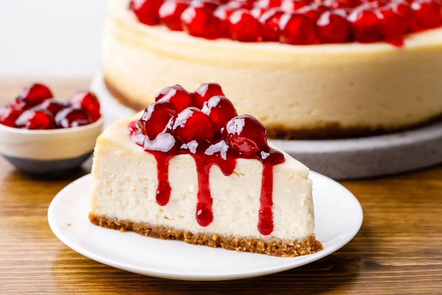 Crafting the Creamy Filling for Your Gluten Free Cheesecake