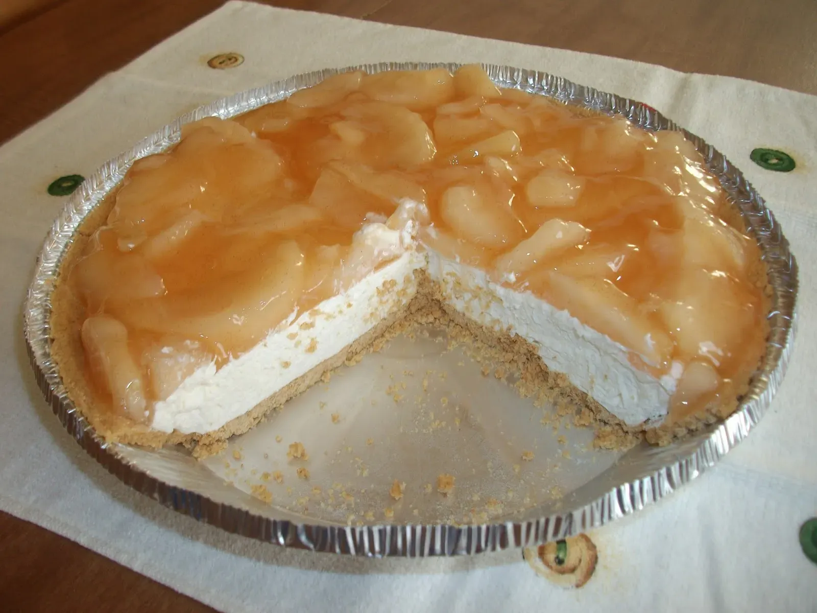 Mastering the Creamy Layer in Your Apple Pie Filling Cream Cheese Dessert