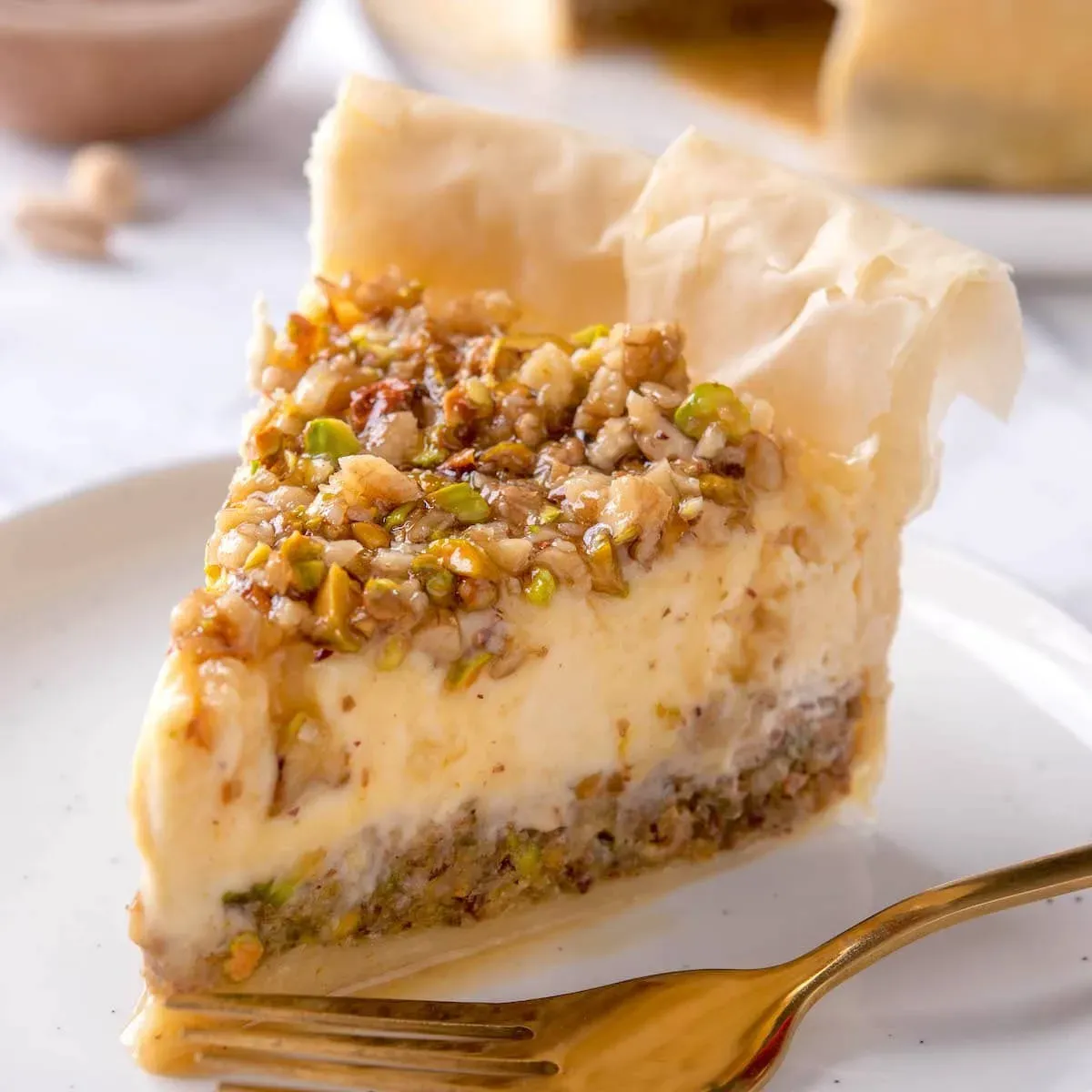 Serving, Storing, and Enjoying Your Baklava Cheesecake