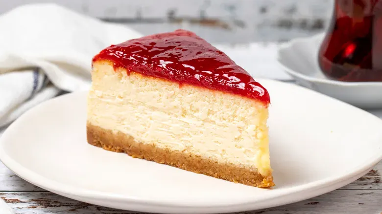 Spotting Trouble: Signs Your Cream Cheese Dessert Shouldn't Sit Out Anymore