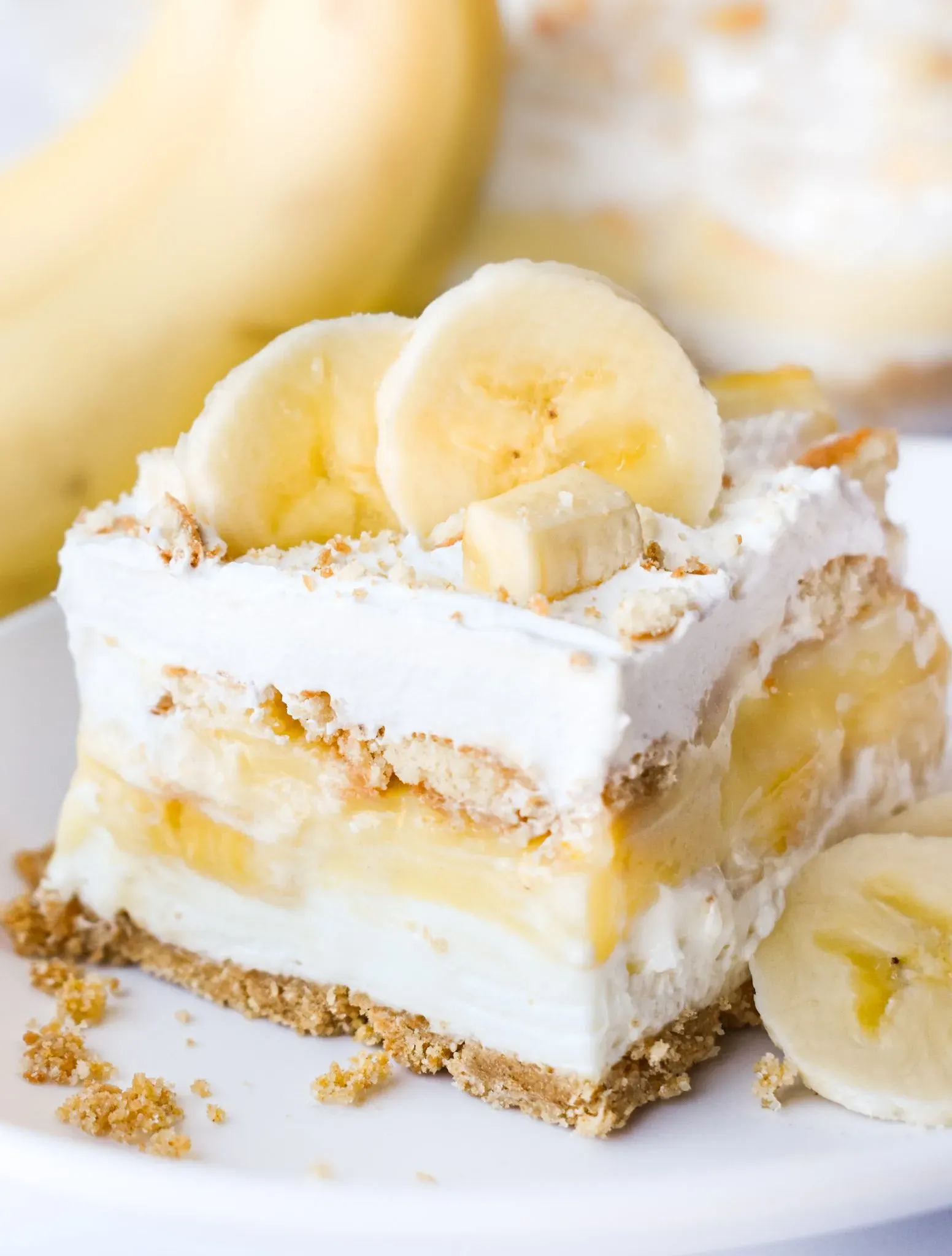 Storing and Serving Your Delightful Banana Cream Cheese Dessert