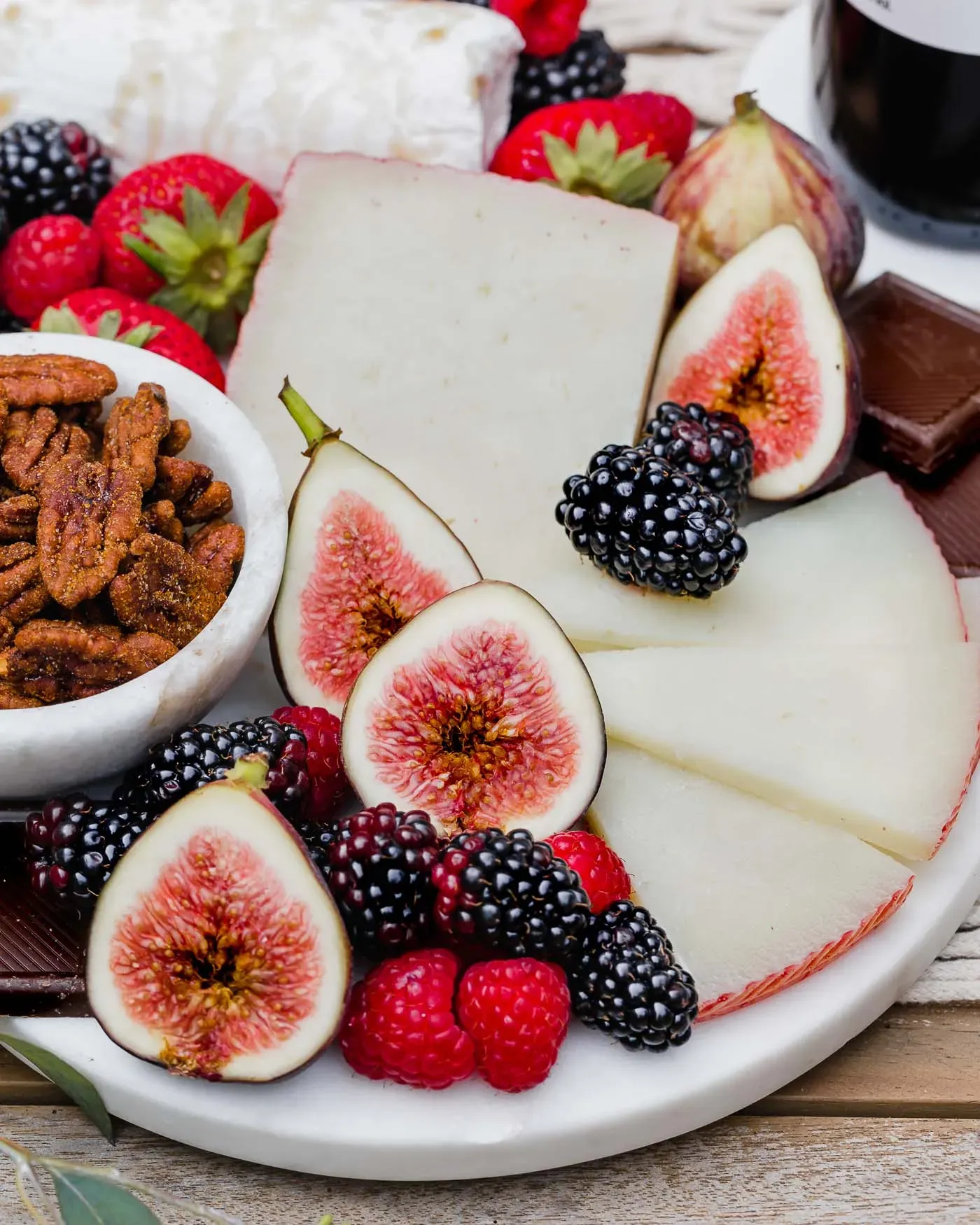 Storing and Serving Your Fruit and Cheese Dessert Creations