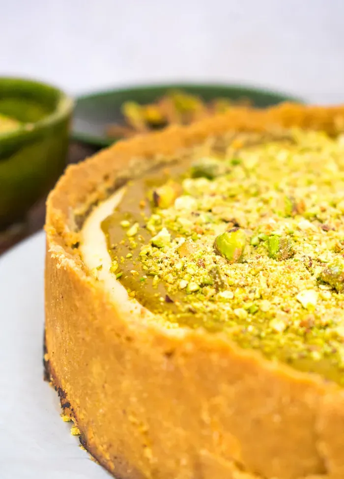 Whipping Up the Creamy Magic: The Cheese Cake a la Pistache Filling